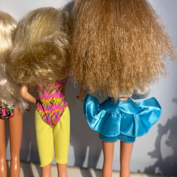 Large Collection of Vintage Barbie, Ken , Midge & Whitney Barbie Dolls- 8 Total - Picture 15 of 15